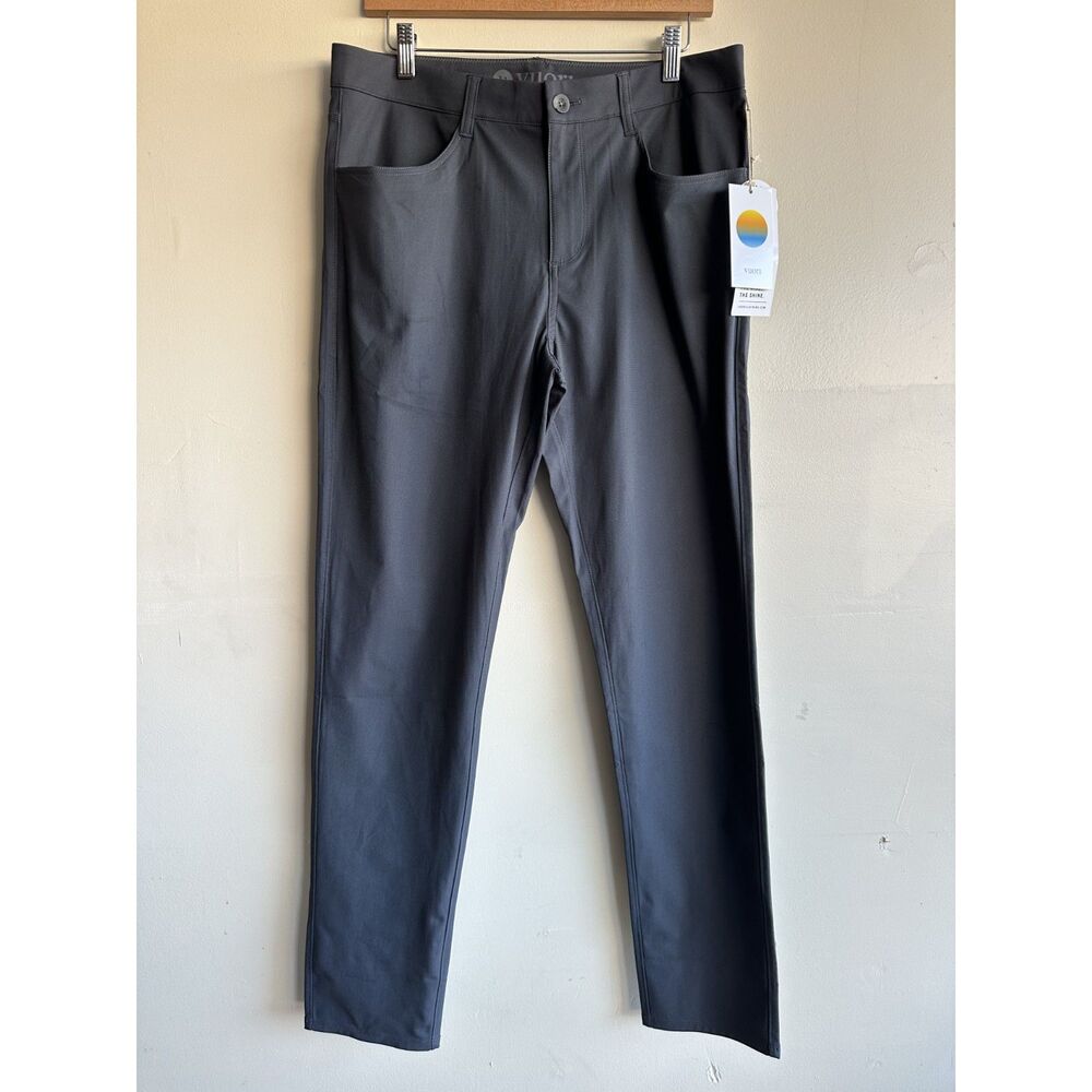 Vuori Meta Pant Men’s 32 Charcoal Performance Stretch Travel Golf Pants NWT